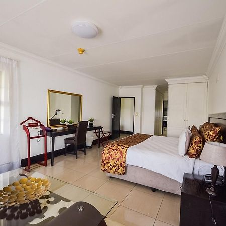 The Lakes Hotel & Conference Centre Benoni Kültér fotó