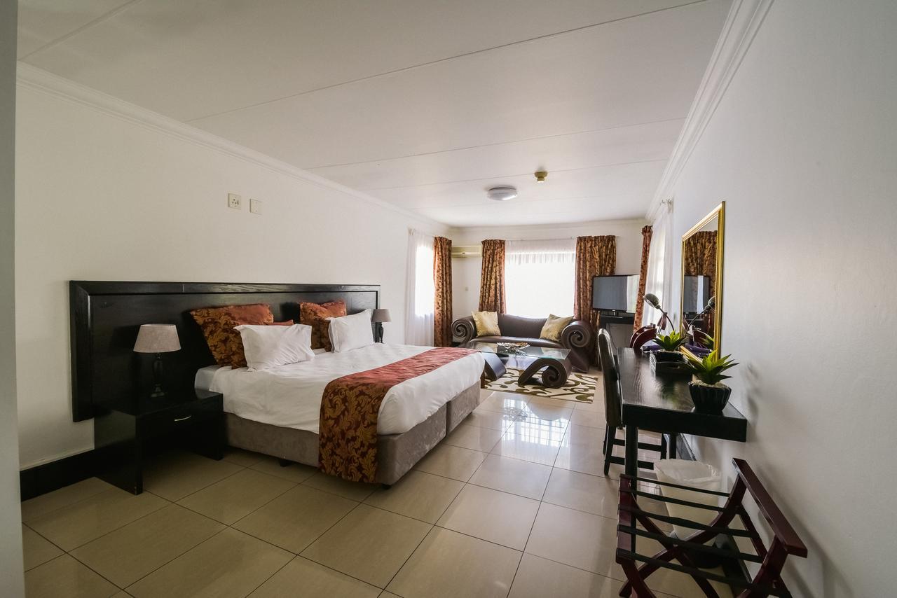 The Lakes Hotel & Conference Centre Benoni Kültér fotó